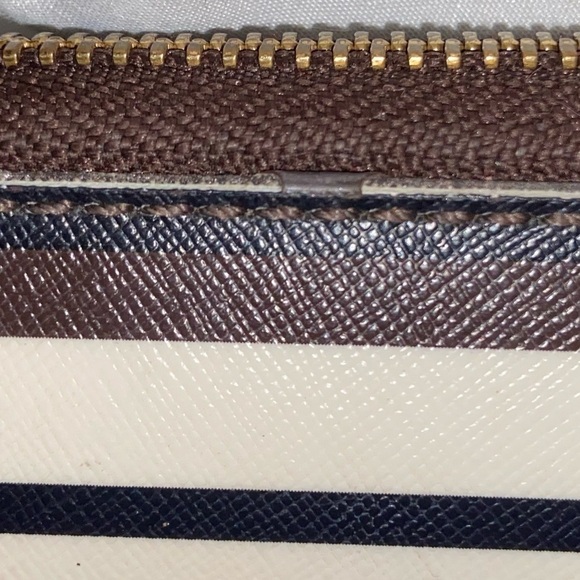 Tory Burch Women’s Classic Zip Around Wallet Robinson Stripe Gold Zipper - Picture 8 of 10